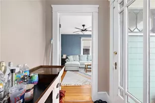 92 Colonial Rd, Providence, RI 02906 - Photo 25
