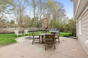 7 Meadowbrook Dr, Barrington, RI 02806 - Photo 47