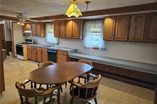 99 Pender Ave, Warwick, RI 02889 - Photo 11