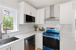 35 Myra St, Providence, RI 02909 - Photo 5