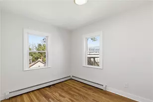 35 Myra St, Providence, RI 02909 - Photo 23