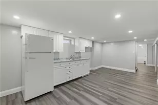 138 Glenbridge Ave, Providence, RI 02909 - Photo 17