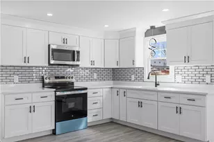 138 Glenbridge Ave, Providence, RI 02909 - Photo 7