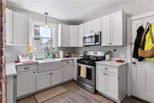 151 Irving Ave, Providence, RI 02906 - Photo 31