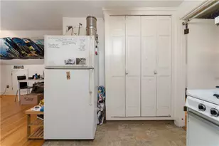 109 John St, Providence, RI 02906 - Photo 7