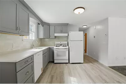 153 Falcon Avenue, Warwick, RI 02888 - Photo 21