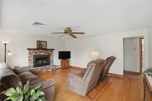 153 Falcon Ave, Warwick, RI 02888 - Photo 7