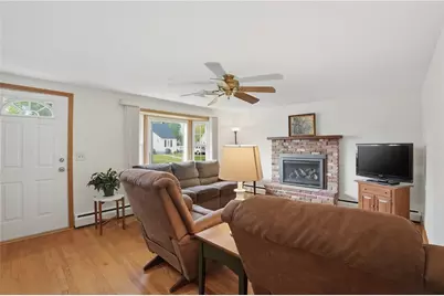 153 Falcon Avenue, Warwick, RI 02888 - Photo 9