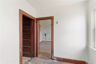 10 Molter St, Cranston, RI 02910 - Photo 31