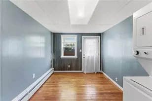 10 Molter St, Cranston, RI 02910 - Photo 7
