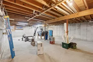1 Roslyn Ave, Bristol, RI 02809 - Photo 27