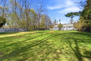 1 Roslyn Ave, Bristol, RI 02809 - Photo 35