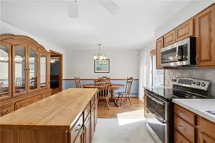 1 Roslyn Ave, Bristol, RI 02809 - Photo 11