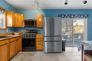 9 Williston St, Cranston, RI 02920 - Photo 3