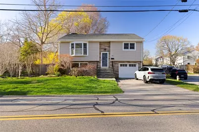 132 Ruggles Avenue, Newport, RI 02840 - Photo 1
