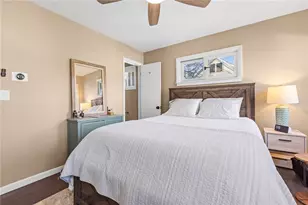 132 Ruggles Ave, Newport, RI 02840 - Photo 15