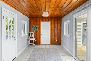 40 Heroux Blvd, Cumberland, RI 02864 - Photo 7