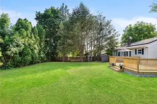 40 Heroux Blvd, Cumberland, RI 02864 - Photo 45