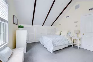 40 Holland St, Newport, RI 02840 - Photo 15