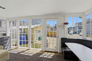 40 Jackson Ave, East Providence, RI 02915 - Photo 15