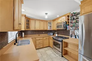 40 Jackson Ave, East Providence, RI 02915 - Photo 23