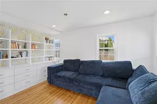 40 Jackson Ave, East Providence, RI 02915 - Photo 17
