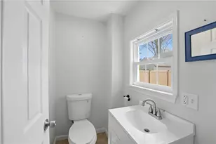40 Jackson Ave, East Providence, RI 02915 - Photo 25