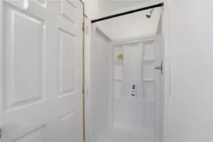 40 Jackson Ave, East Providence, RI 02915 - Photo 33