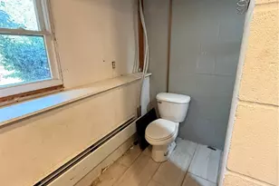 1 Edgewood Ave, Hopkinton, RI 02804 - Photo 35