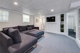 83 John St, Newport, RI 02840 - Photo 23