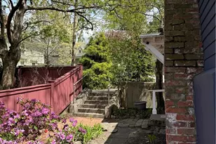 2 Burrs Ln, Providence, RI 02904 - Photo 27