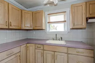 29 Anthony St, Coventry, RI 02816 - Photo 11