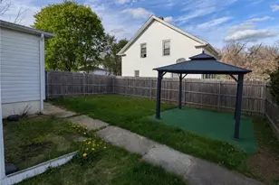 29 Anthony St, Coventry, RI 02816 - Photo 33