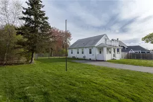 20 W View St, Warwick, RI 02889 - Photo 3