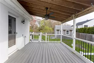 20 W View St, Warwick, RI 02889 - Photo 35