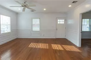 20 W View St, Warwick, RI 02889 - Photo 9