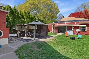 448 Gaskill St, Woonsocket, RI 02895 - Photo 5