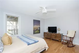 18 Lugger St, Jamestown, RI 02835 - Photo 9