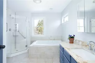 18 Lugger St, Jamestown, RI 02835 - Photo 37