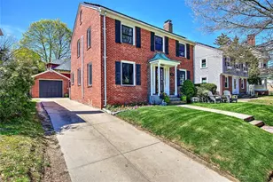 250 Butler Ave, Providence, RI 02906 - Photo 31
