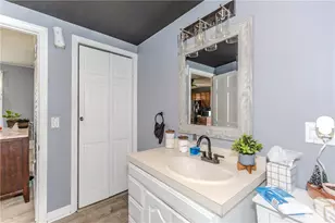 253 Waterman Ave, Smithfield, RI 02917 - Photo 15