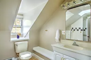 152 Congdon St, Providence, RI 02906 - Photo 33