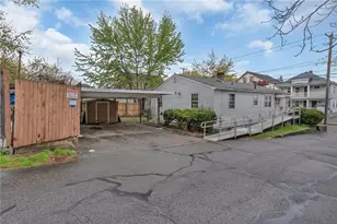 134 Glenbridge Ave, Providence, RI 02909 - Photo 5