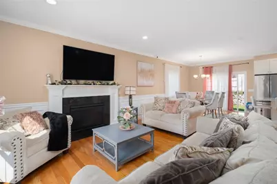 14 Dover Avenue, Lincoln, RI 02865 - Photo 9
