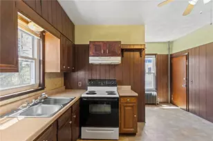1609 Elmwood Ave, Cranston, RI 02910 - Photo 3