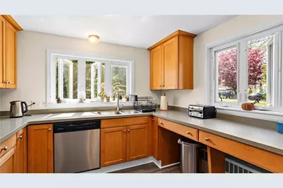 110 Phillips Road, East Greenwich, RI 02818 - Photo 13