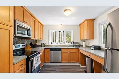 110 Phillips Road, East Greenwich, RI 02818 - Photo 11