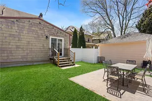 53 Cathedral Ave, Providence, RI 02908 - Photo 29