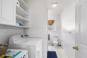 53 Cathedral Ave, Providence, RI 02908 - Photo 27
