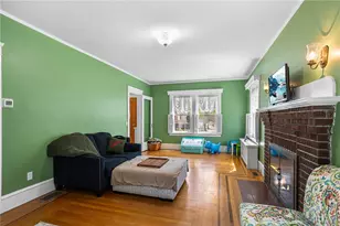53 Cathedral Ave, Providence, RI 02908 - Photo 3
